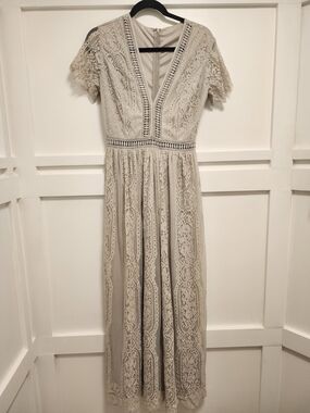 Lace V-Neck Maxi Dress in Light Gray